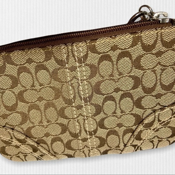 Signature Coach Wristlet - Picture 4 of 17